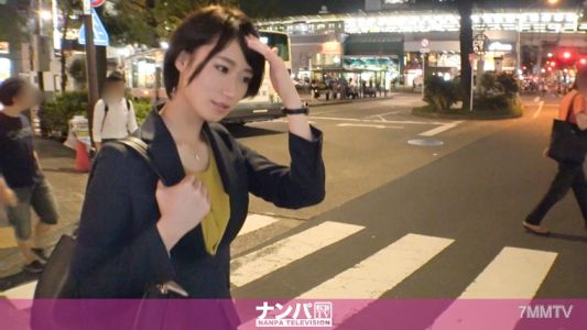 200GANA-2174 真正軟派，初拍。1403年累積的性欲用食慾發散的拉麵女孩確保！愛撫頸部開關！禁忌破裂襪後穿著西裝遊戲大興奮！！色老頭讓她濕透了，高潮性交！！！