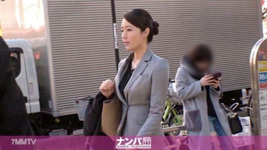 200GANA-2264 マジ軟派、初撮。 1463 ルート営業中のスーツ美女をナンパ!品と知性が溢れ出る我々とは別世界の人間だと思いきや…カラダを弄られキャラ崩壊♪"超堅実"タイプの女性が一変し、"超スケベ"な性欲モンスターと化す♪
