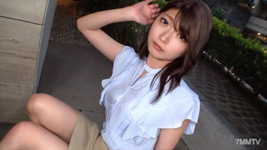 SIRO-5162 【向前邁進一步！】容易感受到的溫暖女大生第一次中出高潮體驗！！一次高潮無限絕頂！全身顫抖不停高潮！【初拍】網路報名AV→AV體驗拍攝 2051