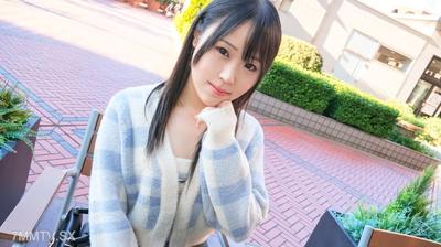SIRO-5263 【初戀的初戀】即使隔著螢幕也能感受到緊張的訪談。但一旦開始做愛，就無法抗拒那種快感，久違的性交被白皙的Z世代美少女享受得如同融化一般。「這麼舒服是第一次。已經結束了呢(笑)」外表看似童顔，內心卻是變態小妹。
這個死性不改的色女，雖然害羞但還是沉浸在快感中的樣子只有在這裡才能看到！【初次拍攝】網路上申請AV→AV體驗拍攝 2161