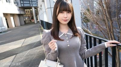 SIRO-5490 激美女地下アイドルの久々セックス！！華奢な身体をビクビク跳ねらせ、アイドルらしからぬ喘ぎ声を上げる淫乱模様！！愛液をドバドバ垂らし、ライブ中では絶対に見せないおマンコ大開脚で興奮度マックスの淫乱アイドルに、手マンとクンニの二刀流で応戦！！手マンされながらアイドルの自己紹介をさせられ、アイドルの自分と淫乱な自分をグチャグチャにかき回されて豪快に潮吹き大噴射！！久々のセックスで初めての巨根を食レポフェラ！！そのまま巨根丸飲み正常位で豪快にイキ散らかす淫乱アイドル！！ベッドの上で乱れる様はも