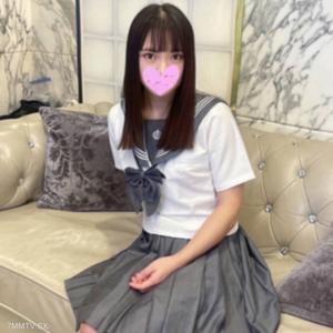FC2-PPV 4607599 1240pt by the 30th!!【Unedited】Completely petify a ドM schoolgirl who looks like Kaw●★ Begging for old man&quots dick with deep throat forced oral till the cute mouth&quots depths! I got to have unprotected sex and cum inside a genuinely orgasming b
