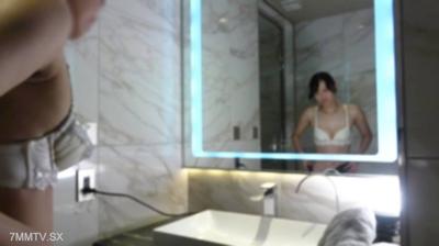 fc2-ppv 4788732 The master of fetish photography is made to have the semen squeezed out from his slender, fair-skinned body toned by futsal, all while dressed in sexy attire. | FC2電子市場