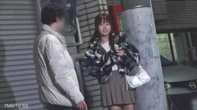 FC2-PPV 4797524 對著那個無聊的站街妹隨便說了幾句後就內射丟掉了 | FC2電子市場