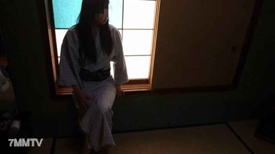 fc2-ppv 1151475 【個人】說要回老家，結果被叫到旅館的大奶人妻，享受了好久沒有的性交樂趣。
