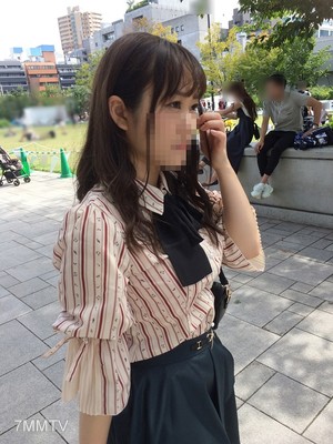 fc2-ppv 1242531 裏・拍攝會】18歲G罩杯巨乳偶像的哥特蘿莉拍攝會成功！密室酒店中的生奶、生鴨子、高潮臉被記錄下來的極秘個人拍攝會【數量限定盤】