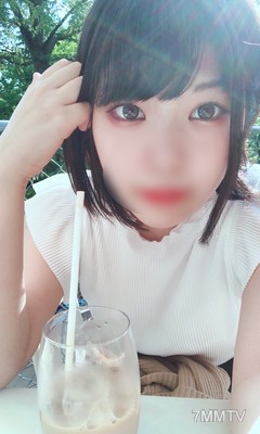 fc2-ppv 1403603 【아빠의 첫 도촬 시도】 남자친구와 헤어진 후 절망에 빠져 도촬에 응한 20살 당일치녀.