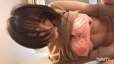 fc2-ppv 1574630 ※全臉露出【個人拍攝/洩漏】乳頭硬挺的受虐狂姐姐被內射兩次。騎乘位腰部動作讓他昏厥。※限定 刪除