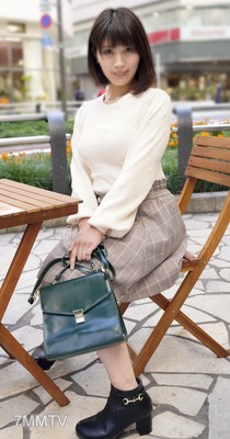 fc2-ppv 1659217 【個人】妻子的妹妹36歲　性慾旺盛的義兄毫不留情地大量內射。背德感讓她無法抵抗，沉迷於無責任的性行為。甚至被強迫在野外即時露出拍攝【首次特別價格】