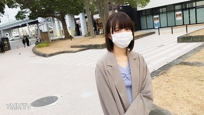 fc2-ppv 1847794 TKBZ#012 ☆Working at a famous bookstore in Tokyo☆ Black-haired beauty (26) shows off her hairless pussy while riding without a condom Can&quott hold back and shoots inside