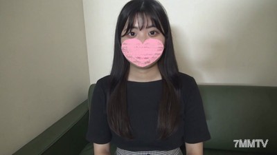 fc2-ppv 1934572 18歲的優等生。身高148公分的献身籃球隊經理。被巧言令色欺騙，被插入陰莖，濃厚精液在口中大量射出！