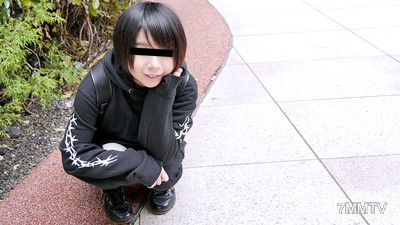 081721_01 짧은 머리가 잘 어울리는 색정광 여대생을 얻었습니다
