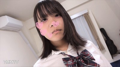 fc2-ppv 2244422 「無」パンティーに射精！！幼さの残る童顔女子●生のピンクのシミ付きパンティーを堪能！パンチラ・Ｍ字開脚・顔騎・パンコキ・・・。最後は濃厚ザーメンをぶっかけて汚す。 {