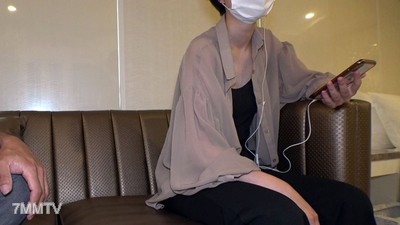 fc2-ppv 2704712 獻出處女的十幾歲少女　被愛情利用開始活體內射調教