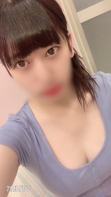 fc2-ppv 1436978 ※期間限定【完全露臉】商店店員動漫聲音的美少女店員被脫光，連續三發射精！