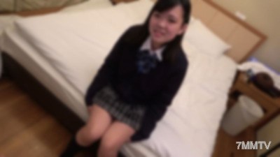 fc2-ppv 2876193 【※早期刪除】危險到極點的現役剛入學的十來歲少女。發育中卻有纖細G罩杯巨乳和純真讓人沉迷的眼睛，可愛的臉龐。在痛苦的表情下初次體驗大量內射。