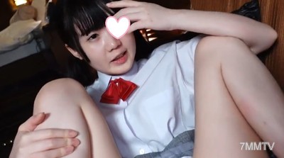 fc2-ppv 3065172 【顔出し・初撮影】個数限定！【無修正】汚れた大人を知らない心を閉ざした無垢で幼い女子生徒・・・いたいけな身体にゴム無し連続膣内射精！！童顔を歪め悦び悶える痴態がたまらなかった・・・ {