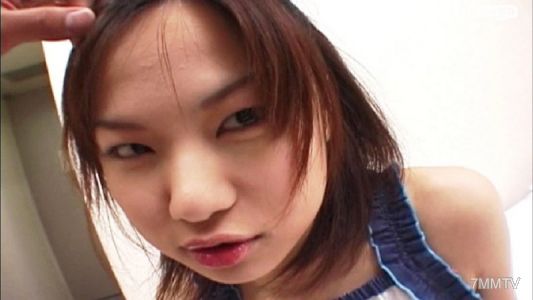 HEYZO-3084 みい【みい】GIRLS＆BOUGA 在街上閒逛的屁股和小穴都很小的少女因為喜歡帥哥哥，所以在社交媒體上找到並跟著他了。