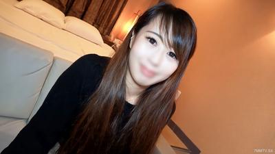 fc2-ppv 3978489 【無】美臀的牙科助理被拍下性愛畫面♡容貌美麗但性欲不滿，大量射在她的臉上♡接著從後面狠狠地干她，然後在她引以為傲的美臀內大量射精！※特典高畫質版