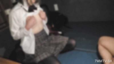 fc2-ppv 4277126 まだ毛も生えそろわないおでこちゃん。ネカフェで未成熟なまんこに中出し {
