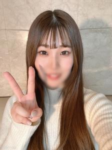 FC2-PPV 4315778 【완전 신작】【초절 아마추어】이런 아마추어를 만날 수 있다는 게 기적! 도시로 상경한 대학 1학년 UNIQL◯ 점원 유이짱의 거근으로 처음 찍는 초절정 SEX!