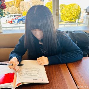 FC2-PPV 4368585 （特典・無・顔バレ）勉強と運動が大事な歳です。大人の運動も放課後ハッスル、マンコの中にザー汁大量発射 {